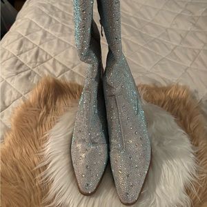 RHINESTONE COWBOY BOOTS.